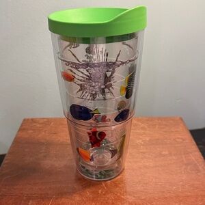 Like new Tervis Tropical Fish